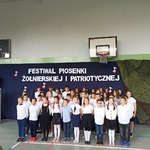 Festiwal piosenki Żołnierskiej i Patriotycznej wykonawca klasa 3 i 6c.jpg